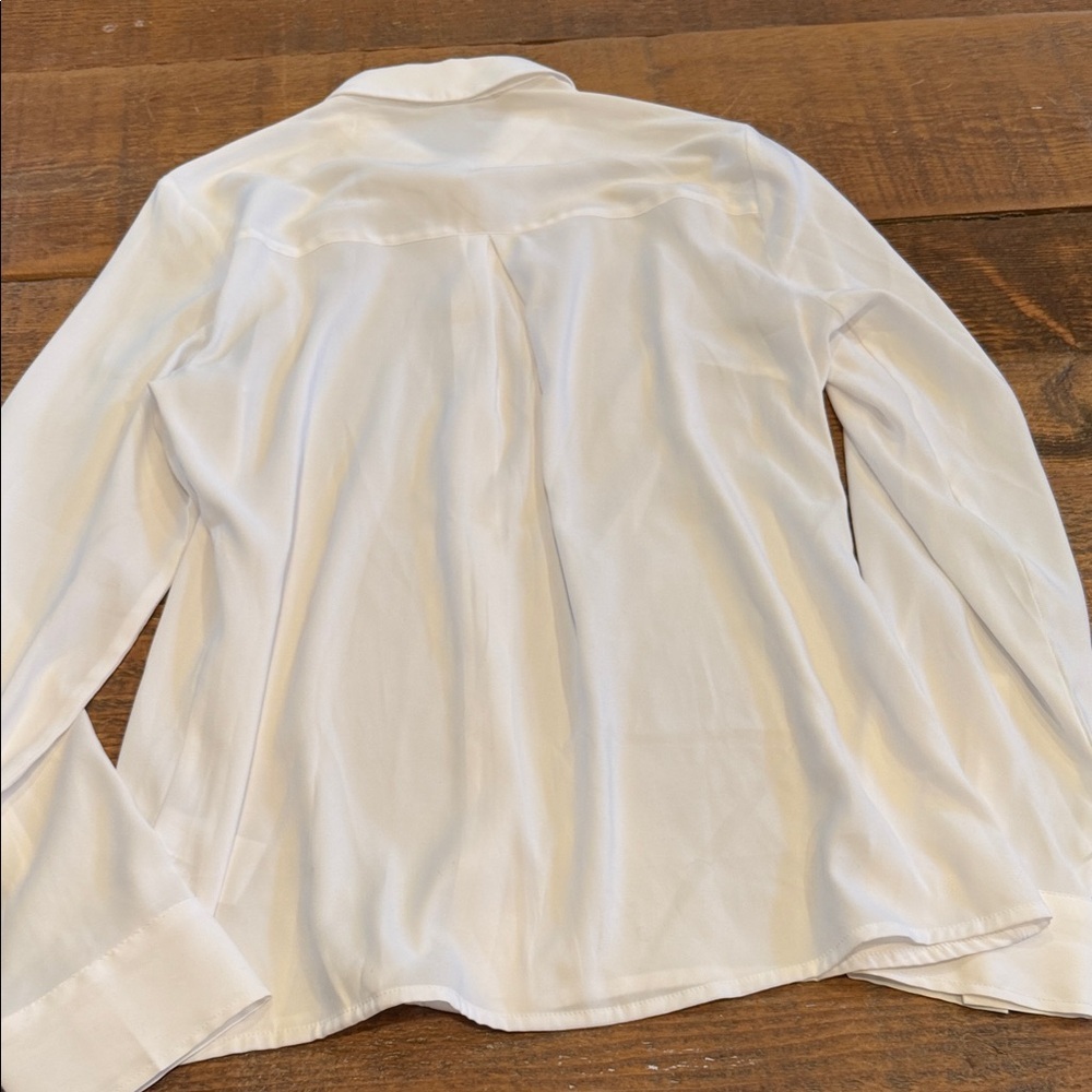 Express White Button-Down Collared Blouse - Picture 5 of 5